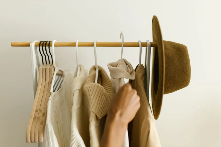 Build a One-Week Outfit Formula From Clothes You Own